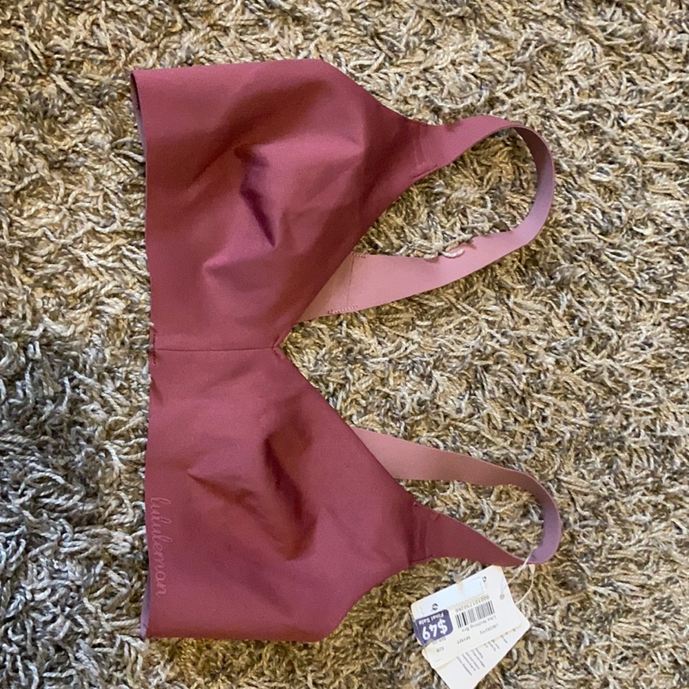 Lululemon bra